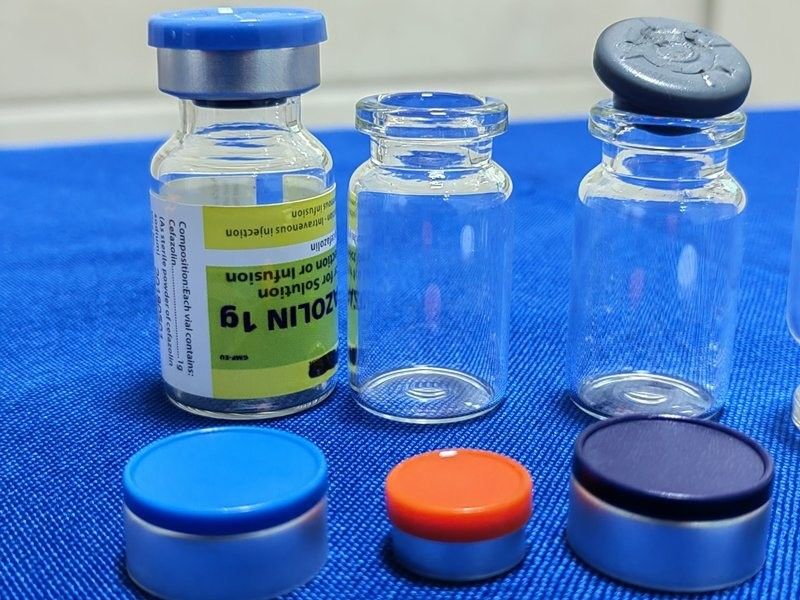 5 ml 10 ml 20 ml Amber Clear Crimp neck Tubulaire glazen injectiefles voor vaccinatie Antibiotica