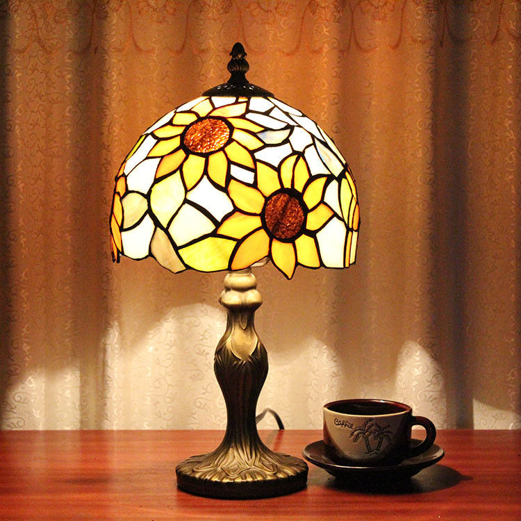 Europese bloemen retro creatieve nostalgie café slaapkamer woonkamer leeslamp licht tafellamp luxe nachtkast lamp