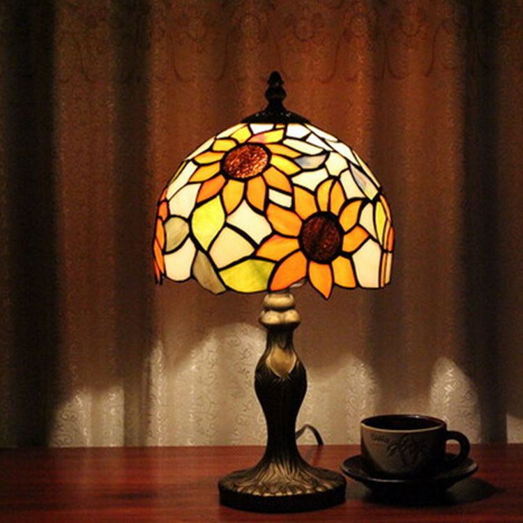 Europese bloemen retro creatieve nostalgie café slaapkamer woonkamer leeslamp licht tafellamp luxe nachtkast lamp